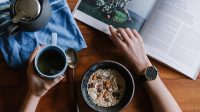 5 Camilan Rendah Kalori yang Mengenyangkan dan Cocok Dikonsumsi Saat Diet