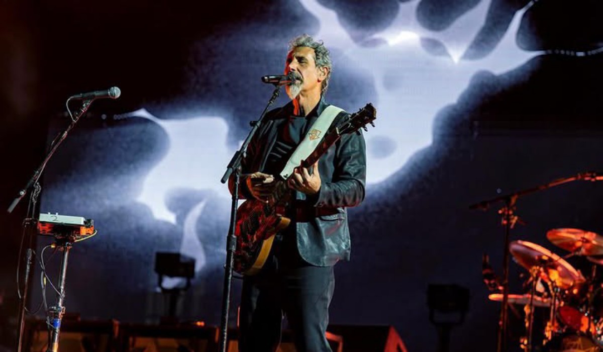 Serj Tankian Kembali Jadi Sorotan Lewat Kritik Terbaru terhadap Netanyahu