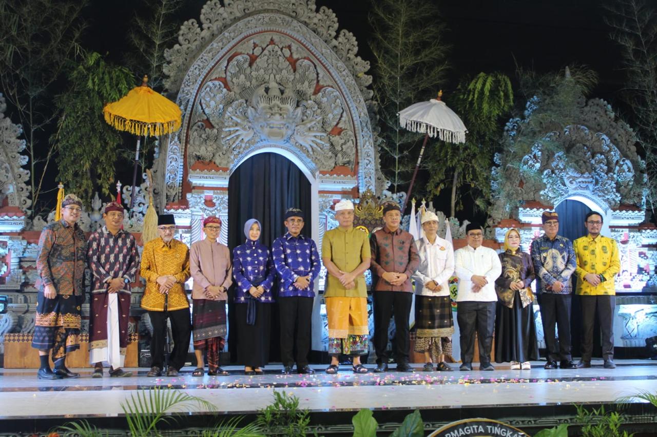 Hadiri Utsawa Dharmagita XVI, FKUB Sulteng Tegaskan Harmoni Lintas Agama