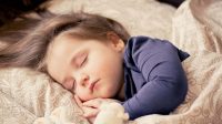 Ilustrasi Tidur 6 Kebiasaan Tidur Orang yang Jarang Sakit, Bisa Bantu Tingkatkan Sistem Imun