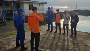 Karyawan PT UKK Hilang Usai Terjatuh dari Tongkang, Tim SAR Sisir Perairan Morut