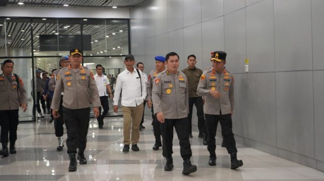Astamaops Polri Kunjungi Polda Sulteng, Kapolda Nasri Sambut Langsung di Bandara
