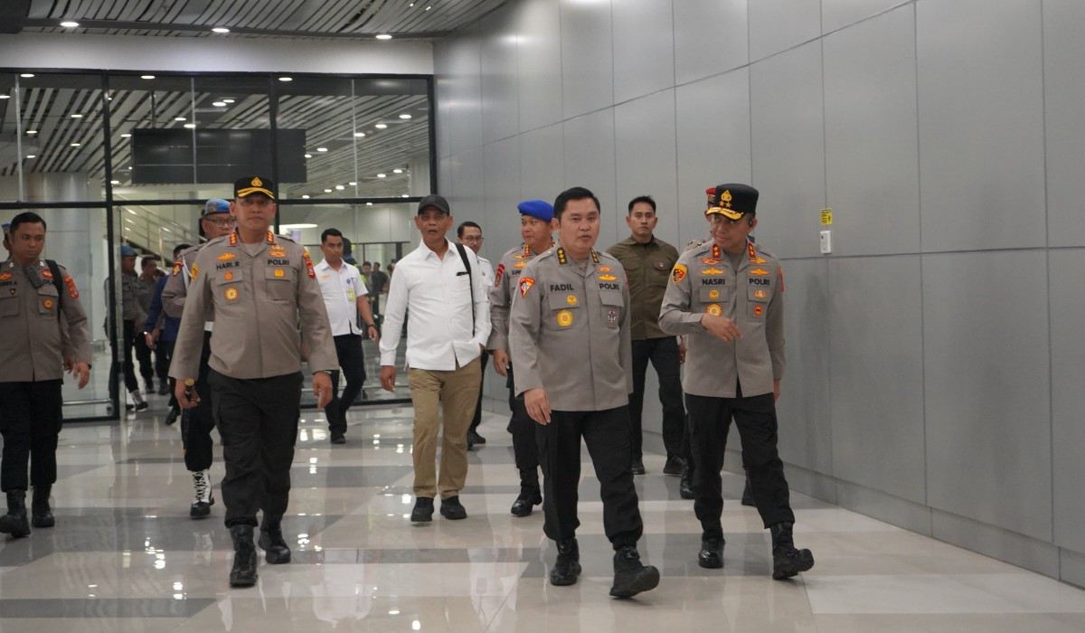 Astamaops Polri Kunjungi Polda Sulteng, Kapolda Nasri Sambut Langsung di Bandara