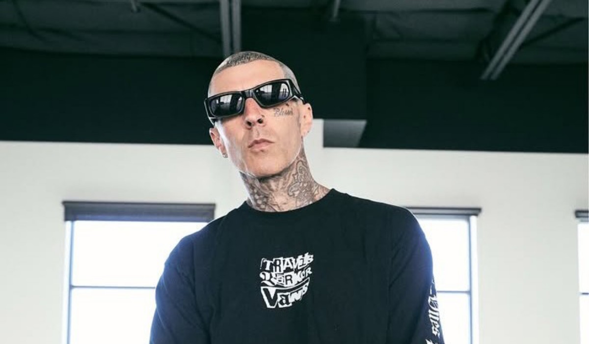 Dokumenter Travis Barker 'Louder Than Fear' Segera Tayang, Kisah Tragis Sang Drummer Blink 182